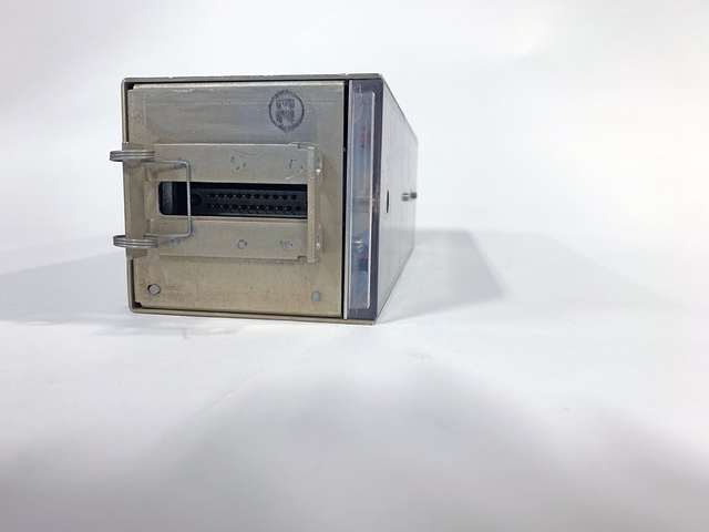 611250 T14 - Primary image