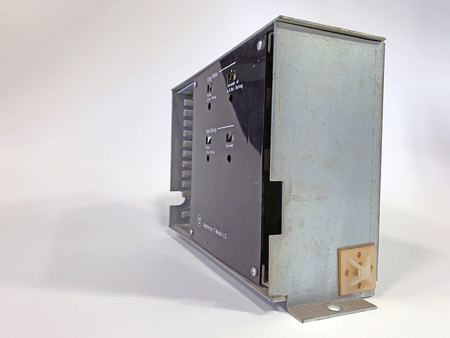 6895 d02 g03 - Primary image